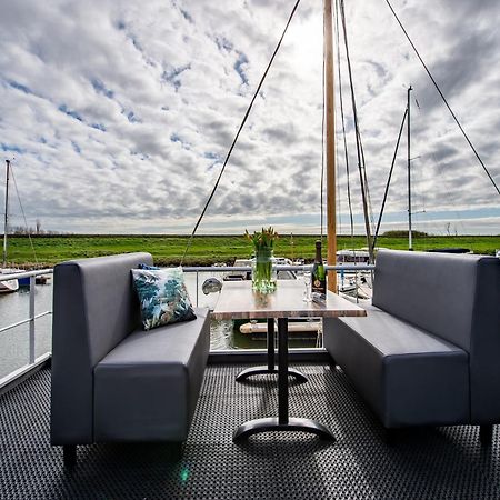 Waterlodge Blue Lagoon On A Jetty For 4 People Kamperland Exterior photo