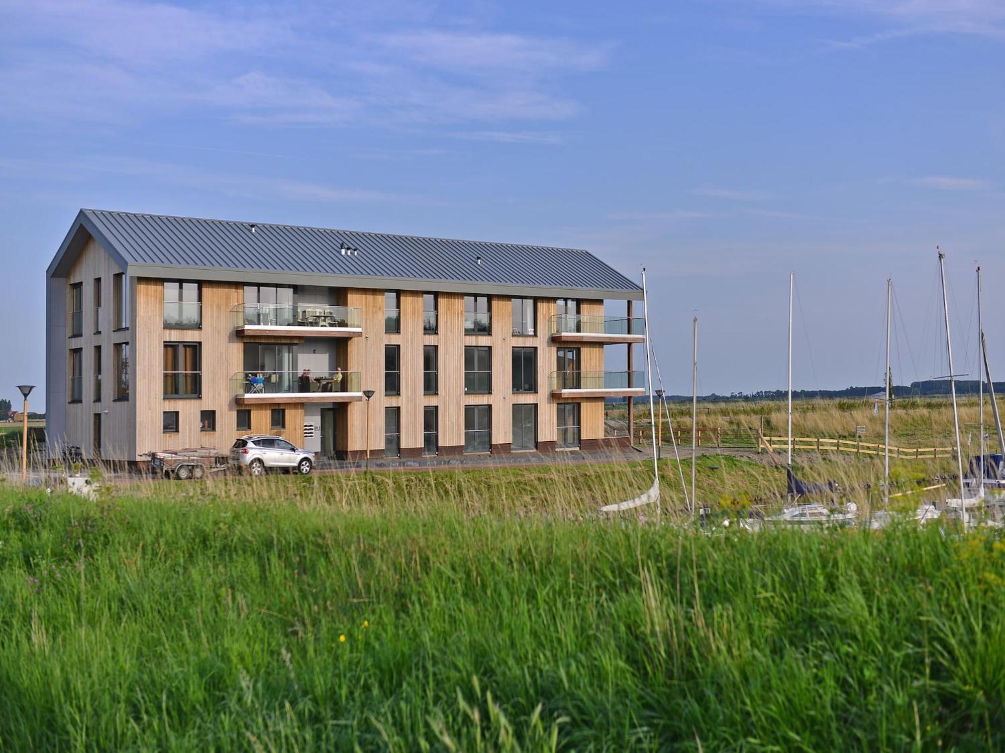 Waterlodge Blue Lagoon On A Jetty For 4 People Kamperland Exterior photo